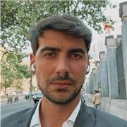 Profesor especialista en Derecho Fiscal, Mercantil y civil